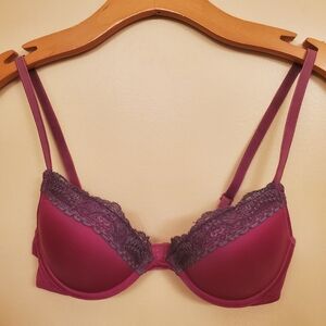 CALVIN KLEIN Magenta Bra SIZE 32B